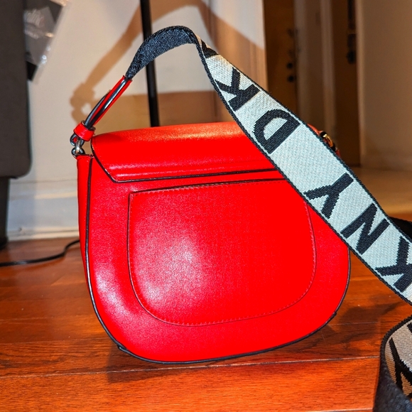 Cross body DKNY purse - Picture 3 of 3